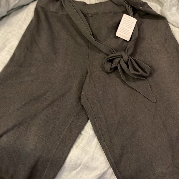 Wayf Nordstrom Fulton tie waist knit crop wide leg pants 2X - Picture 3 of 4